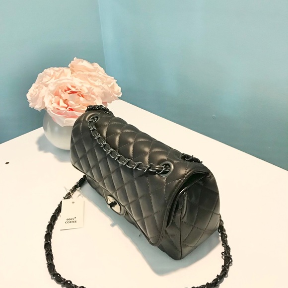 Quilted Double flap bag in coffee - Picture 3 of 9